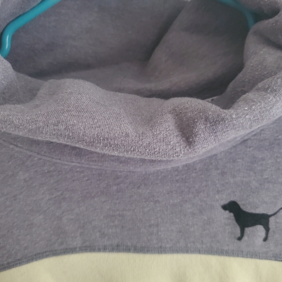 Victoria secret pink jacket - Picture 4 of 6